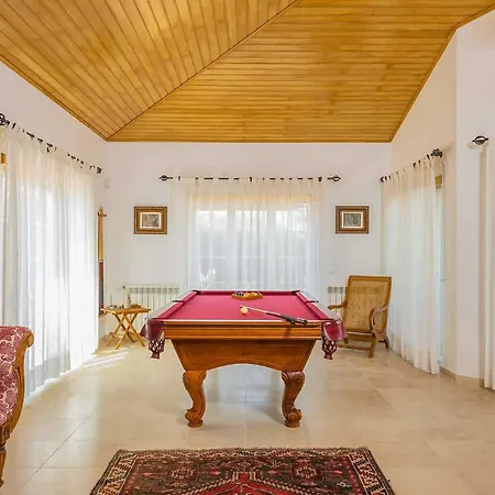 With Private Pool Amoreira (Leiria)